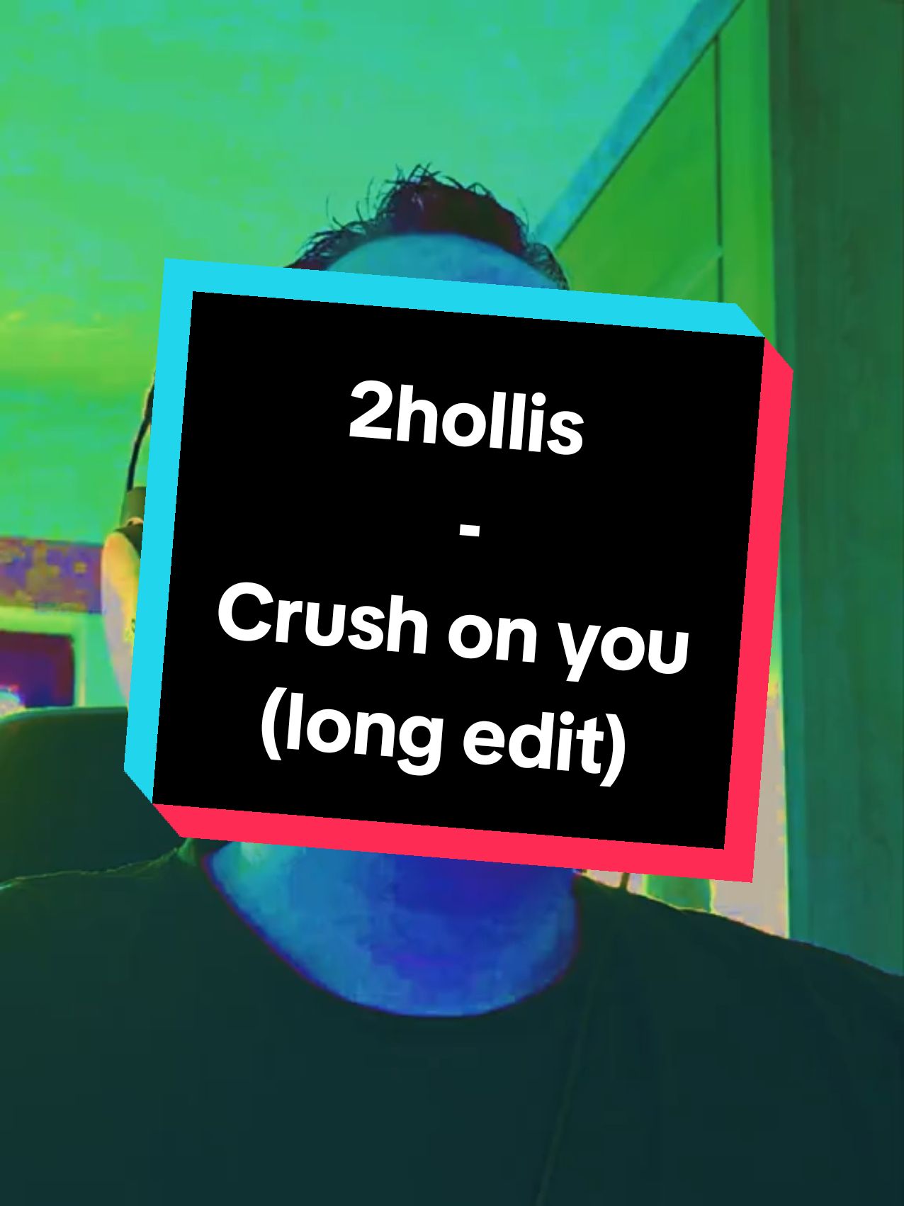 Here you get a new remix of this song with more playtime. I had to work on the beat a bit to fit it more to original. The beat was a how to do tutorial so I couldn't use it for more as my first upload. I hope you like this rendition. #musikvomp #2hollis @2crush22 #crushonyou#rendition #remixed #singer#artist#musicforall