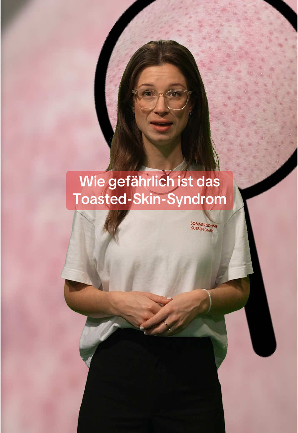 Deine Haut zeigt ein rötliches Muster, nachdem du eine Wärmflasche darauf liegen hattest? Das kann das sogenannte Toasted-Skin-Syndrom sein. Ist es gefährlich? Das erklärt euch Julia aus der SWR-Wissenschaftsredaktion!  #wissen #wissenswert #toastedskinsyndrome #haut #hautpflege #winter #wissenschaft #wärmflasche 