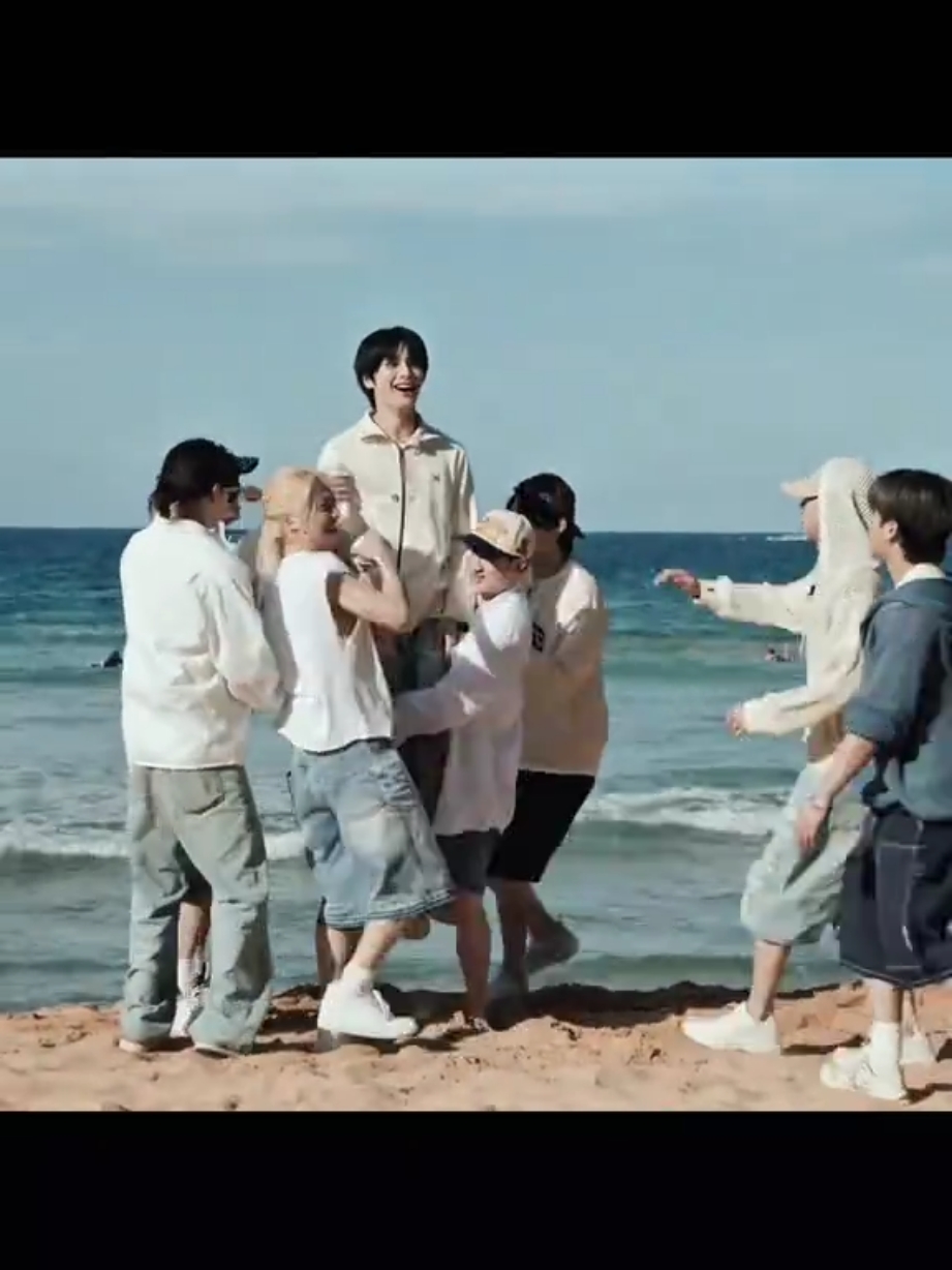 That's my life~Skz❤️‍🩹 #StrayKids #stay #skzcode  #bangchan #leeknow #changbin #hyunjin #han #felix #seungmin #jeongin #kpopfyp #trending #explore #foryou #fypシ゚ 