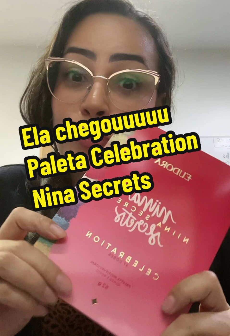 Nem acredito que chegou minha paleta e foi muito rápido……. @NiinaSecrets #paleta #eudora #linda