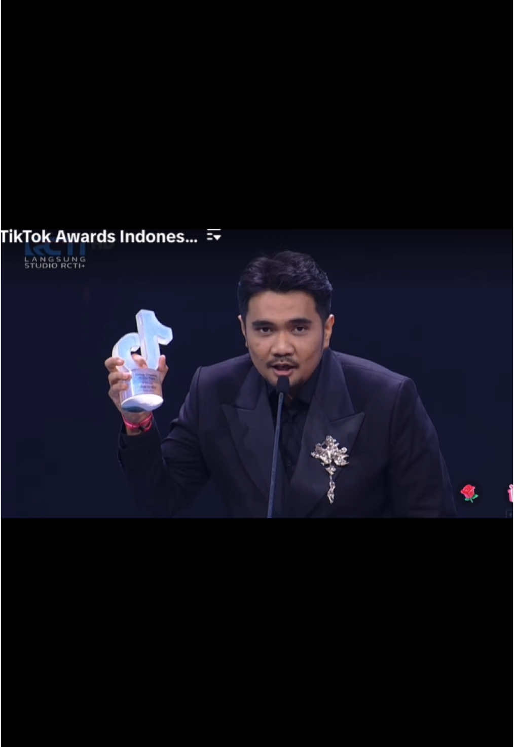 YAY MENANG LAGI RISING CREATOR OF THE YEAR, BANYAK-BANYAK WOPYUUU ABE🤏🏻🫶🏻 @ABEABEABE @PapiABEABEABE @MAMI STEGO  #abe #abecekut #abedaily #abeabeabe #fyp #foryourepage 