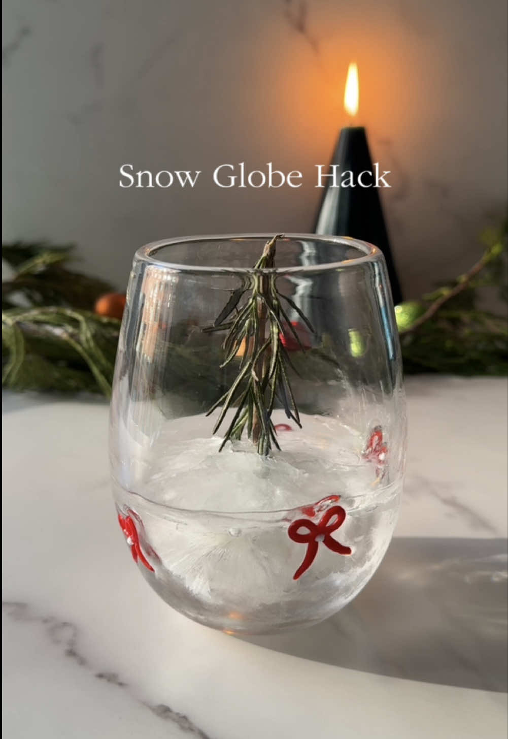 Had to try this cute holiday trend! ☃️ #cocktails #cocktails30sec #snowglobe #ice #hack #rosemary #holiday #christmas #festive #spritz #vermouth 