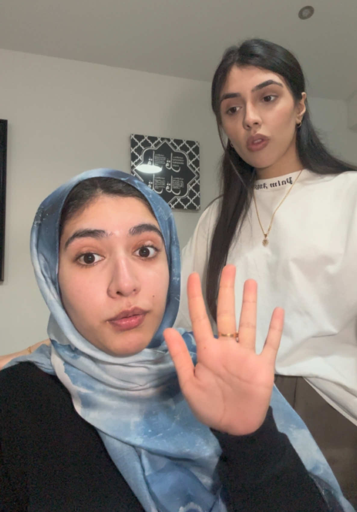 Put a finger down- storytimeeee 