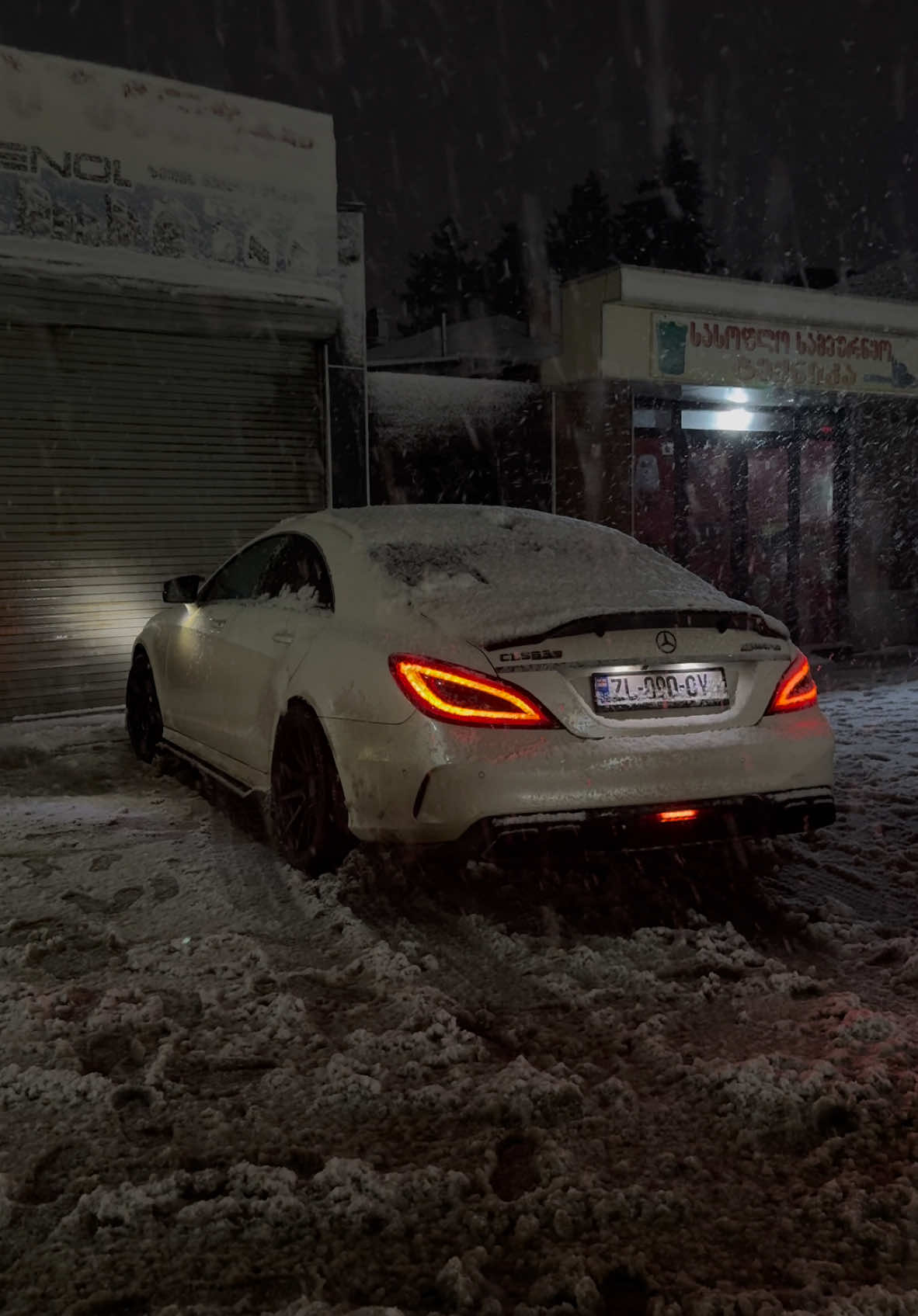 #snow #zloy🚀🔥 #georgia #cls63 #global #germanycars🇩🇪 #legend #v8biturbo #amg #cls550🍌 #keşfet #cls 