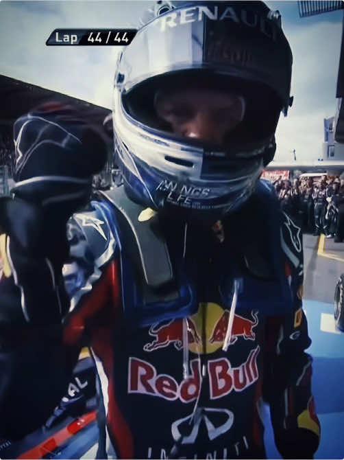 THE REDBULL MAN | #sebastianvettel #sebastianvettel5 #redbullracing #michaelshumacher #f1 #f1community #f1tiktok #fyp 