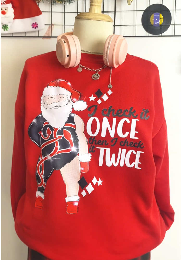 Santa, I check it Once then I check it Twice new🎅#swiftie #swifttok #santaclaus #lookwhatyoumademedo #reputation #erastour #erastouroutfits 