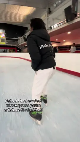 #IceSkating #hockey #artistique 