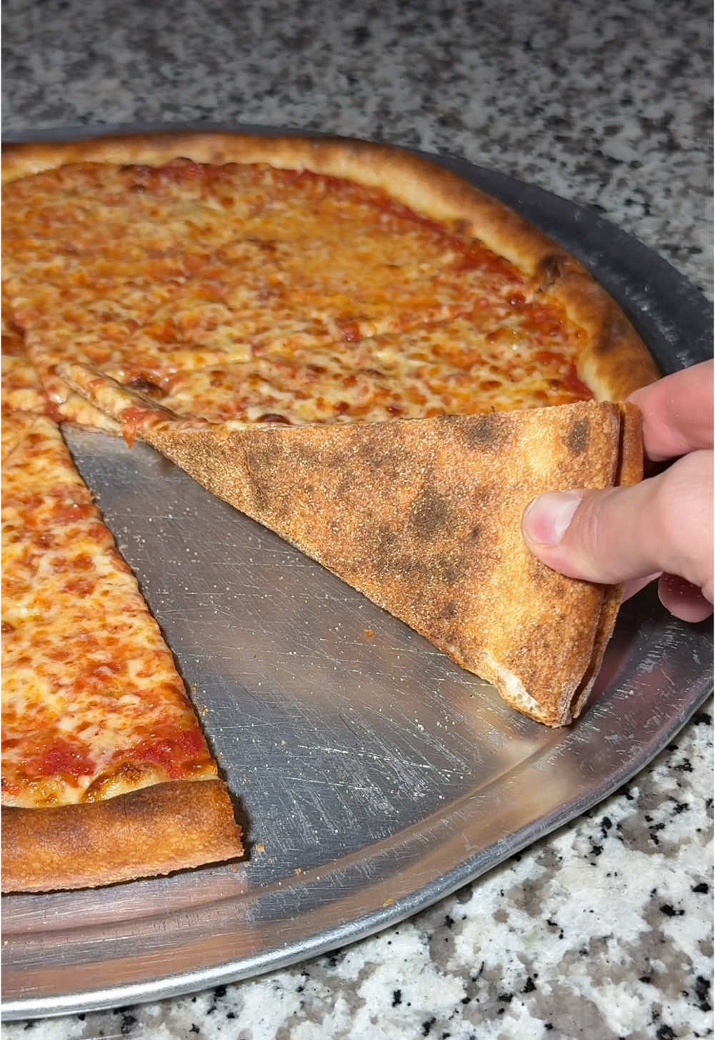 cheese pizza 🍕 that I baked in my apartment oven at 550°F on a @bakingsteel for roughly ~7 mins (use code “ECHO” for 10% off baking steel - link in bio for my full at-home pizza setup) 🔥 • 370g dough ball stretched to 16 inches • 72hr cold ferment • 61% hydration 💦 • .175% instant yeast • 2.5% salt • 2% oil • 1% sugar • @muttipomodorousa tomatoes 🥫 • @kingarthurbaking AP flour 🌾 • hand shredded blend of whole milk & part skim mozzarellas 🧀 #pizza #apizza #sandiego #newhaven #food #foodporn #homemade #baking #cheese 