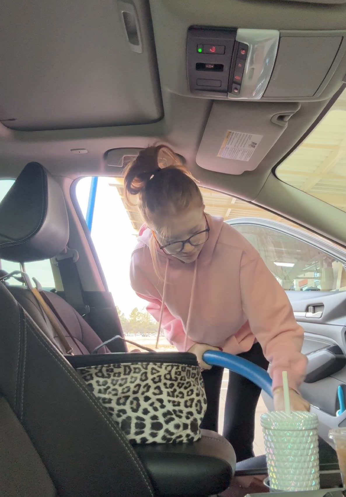 clean my car with me!! 