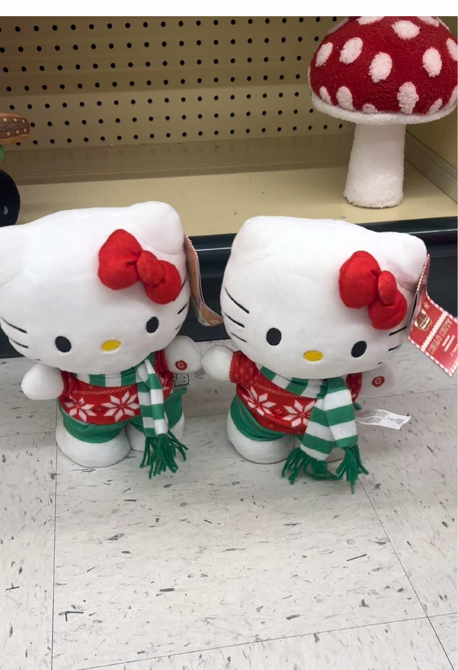 @hellokitty finds! #hellokitty #holiday #hellokittyandfriends #holidayhellokitty 