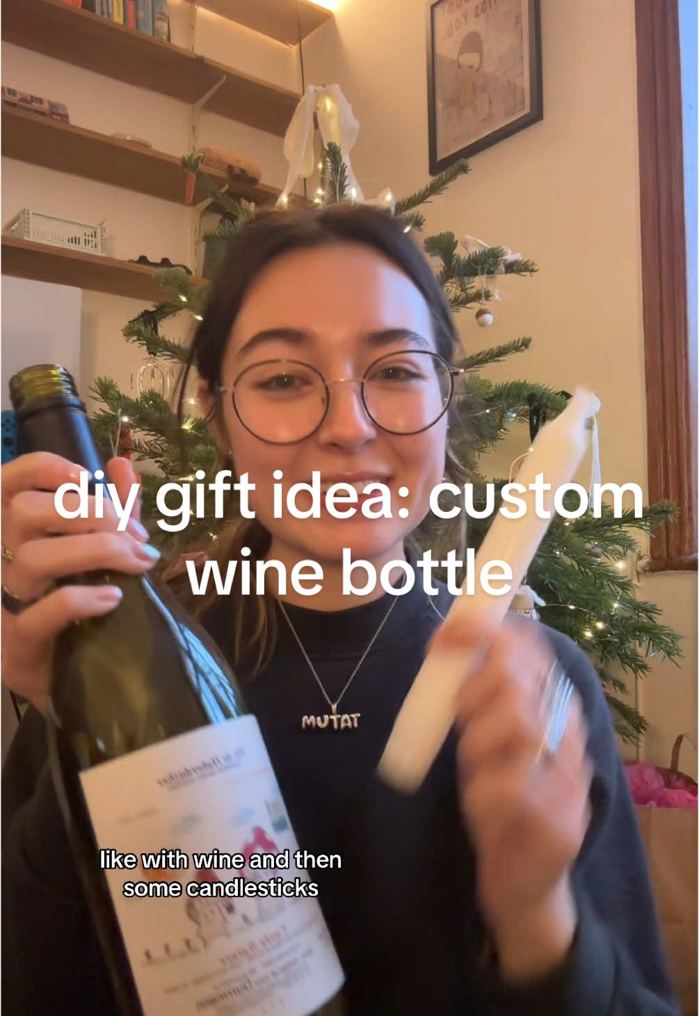 a very cute and cheap diy gift idea for anyone who likes wine and candles 🌟 #wine #diygift #diygiftideas #winetok #giftideas #giftguide #christmasgifts 