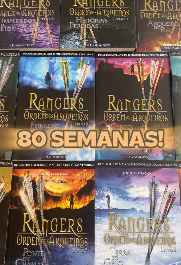 📚✨ Segundo os leitores, esta é uma das MELHORES séries de aventura já escrita! RANGERS - Ordem dos Arqueiros é perfeita para quem ama sagas com personagens marcantes. A coleção, indicada para maiores de 12 anos, narra a jornada empolgante de Will, um garoto comum que se torna um arqueiro destemido. Entre batalhas, mistérios e lições de coragem, lealdade e honra, essa história vai prender sua atenção do início ao fim. E tem mais: há rumores de que essa saga incrível vai virar FILME para o cinema! Que tal sair na frente e descobrir todos os detalhes antes dos seus amigos? 🎬📖 Compre agora o primeiro livro ou o kit completo na loja da Fundamento e embarque nesta aventura épica! #Rangers #EditoraFundamento #LivrosDeAventura #OrdemDosArqueiros #LeituraRecomendada #LivrosDeFantasia #LiteraturaJuvenil #DicasDeLeitura #SagaÉpica #AmorPorLivros #LivrosQuePrendem #LivroIndicado