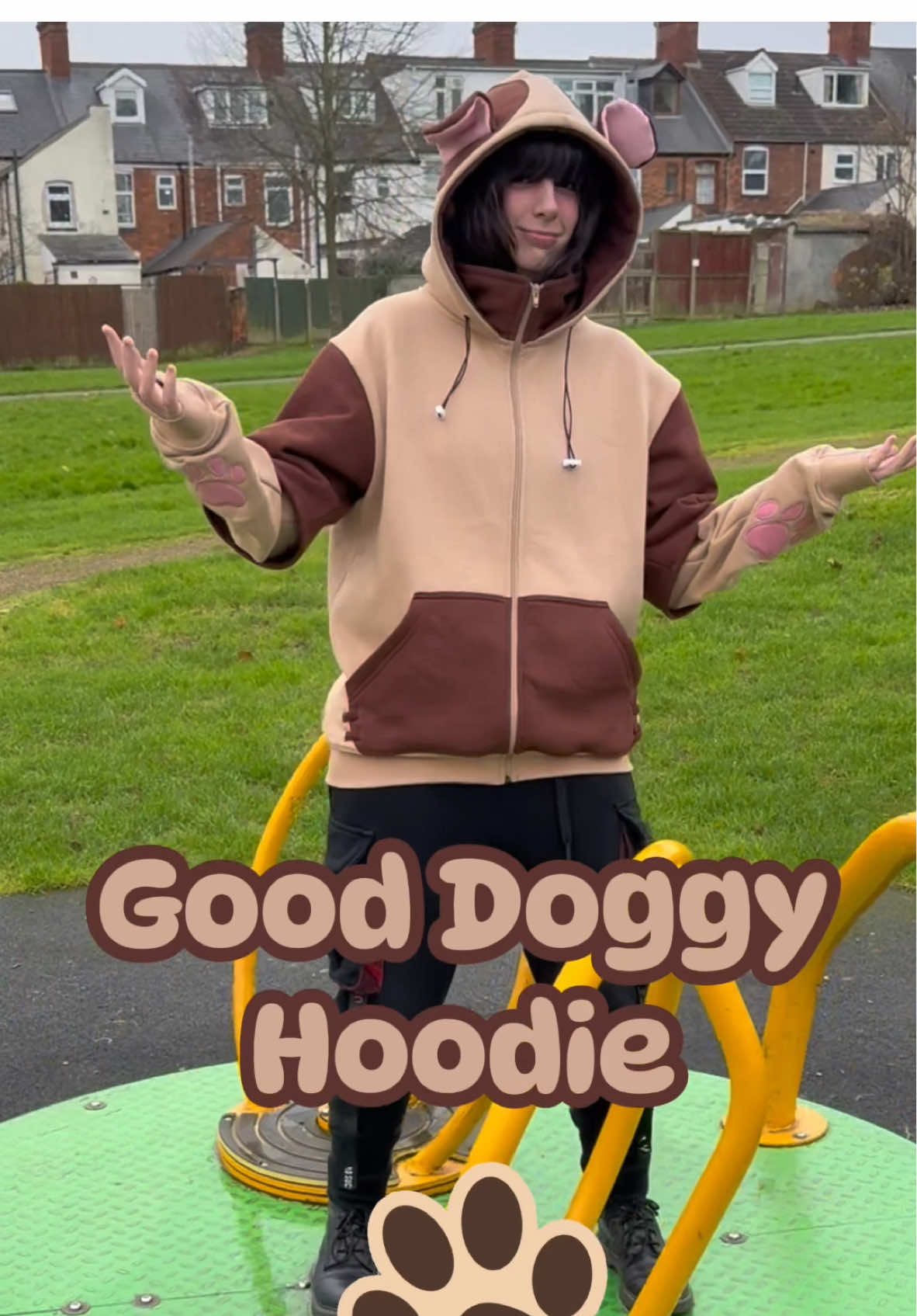 A little look at something i have been working on! The good doggy hoodie is the first in a series of dog themed hoodie designs I’ve been working on and im excited to have it up for grabs in january after a successful pweeorder! The hoodie is perfect for any #dogboy #doggirl or general #furry fan. I designed the hoodie with myself in mind, as someone who always wants extra space in my pockets and gets really cold very easily, i made sure to include a neck cover and double layer sleeves! Anyway, excited to have this hoodie for furry and anime cons i have planned in 2025! 