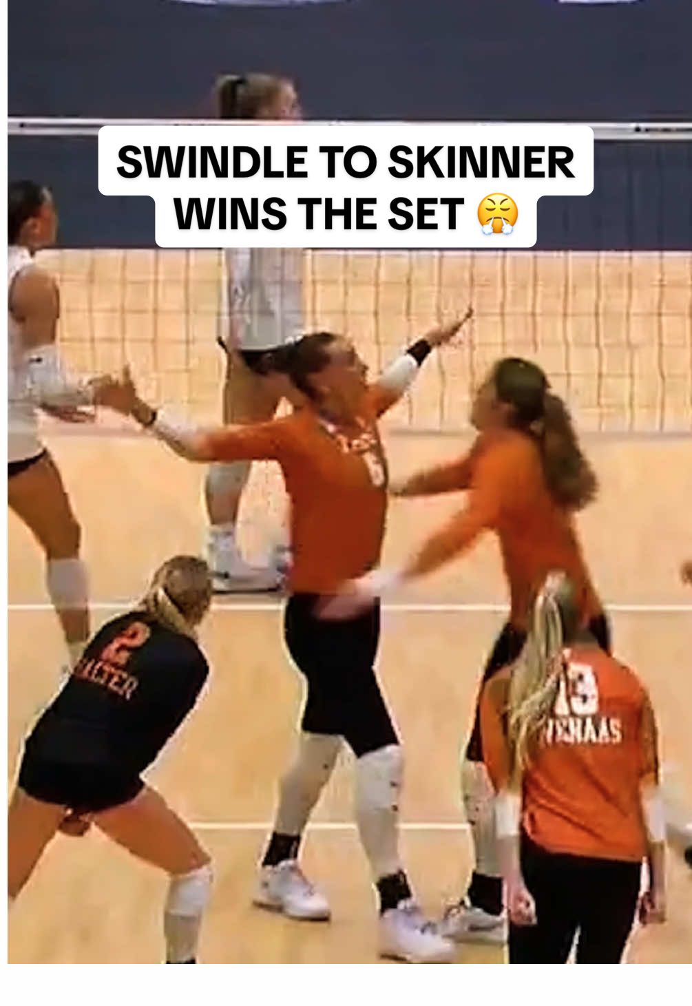 WATCH OUT 🗣️ @madisenskinner @Ella Swindle #NCAAWVB x 🎥 ESPN2 / @Texas Longhorns #volleyball #texas #sports #ncaa #volleyballgirls #fyp 