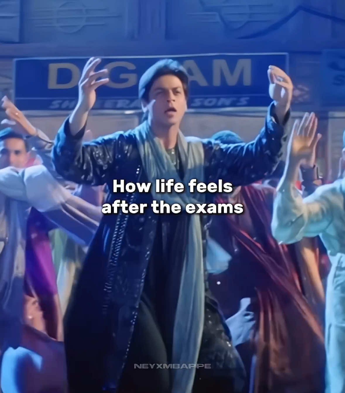 Life makes sense again! 😭 | ib: @Blair | #shahrukhkhan #k3g #kabhikhushikabhigam #srk #kingkhan #srkajol #kajol #kareenakapoor #hrithikroshan #bolechudiyan #bollywood #foryou 