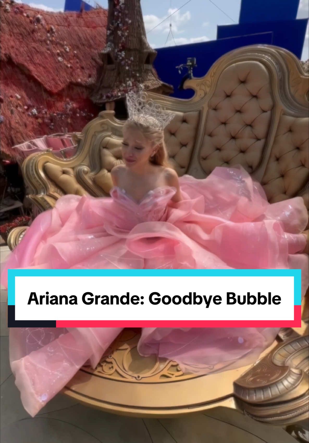 Feeling a little choked up watching @arianagrande say goodbye to her bubble on the set of the @Wicked Movie #wickedmovie #arianagrande #glinda #bubble #theozvlog #ozhistorian #sayinggoodbye 