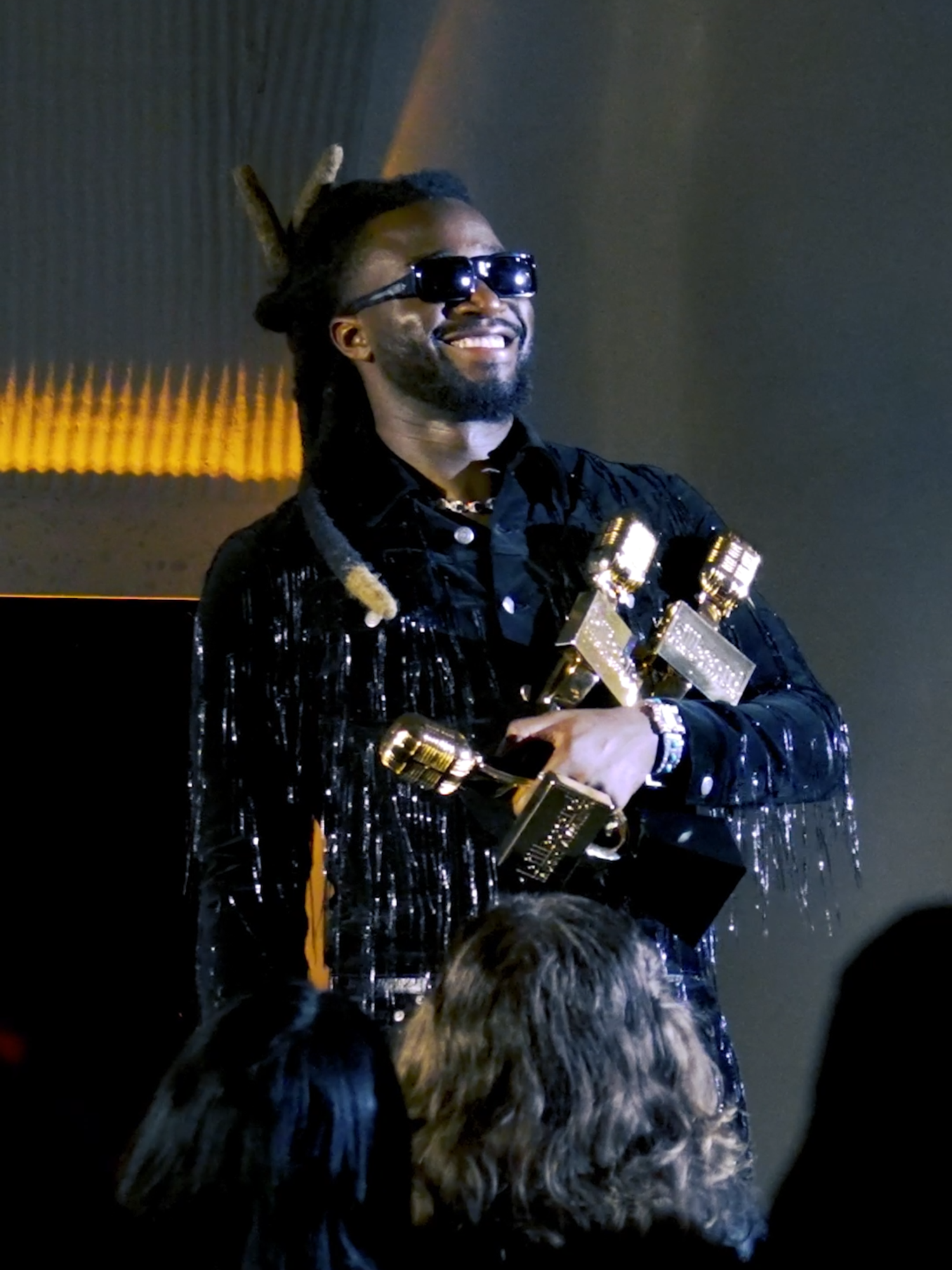 Those trophies look good on you @shaboozey 🏆 #BBMAs