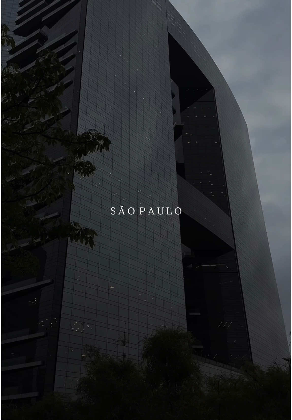 São Paulo 🖤🚀 • • • • • • • • • #saopaulo #aesthetic #darkaesthetic #fyp #viral_video #city 