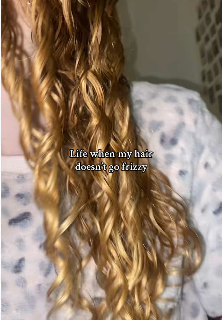 #fyp #trending #foryou #viral #foryoupage #viralvideo #trend #curlyhair #curly #curlyhairtutorial #curlygirl #curlyhairroutine #curlyhairproblems #curlyhaircheck #curlygirlmethod #relatable #girlytok #girlythings #curls 