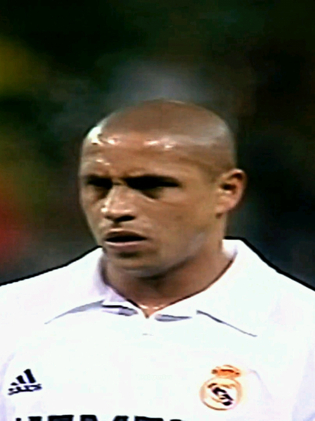 Roberto Carlos' best fouls ☠️#robertocarlos #realmadridfc #freekick 