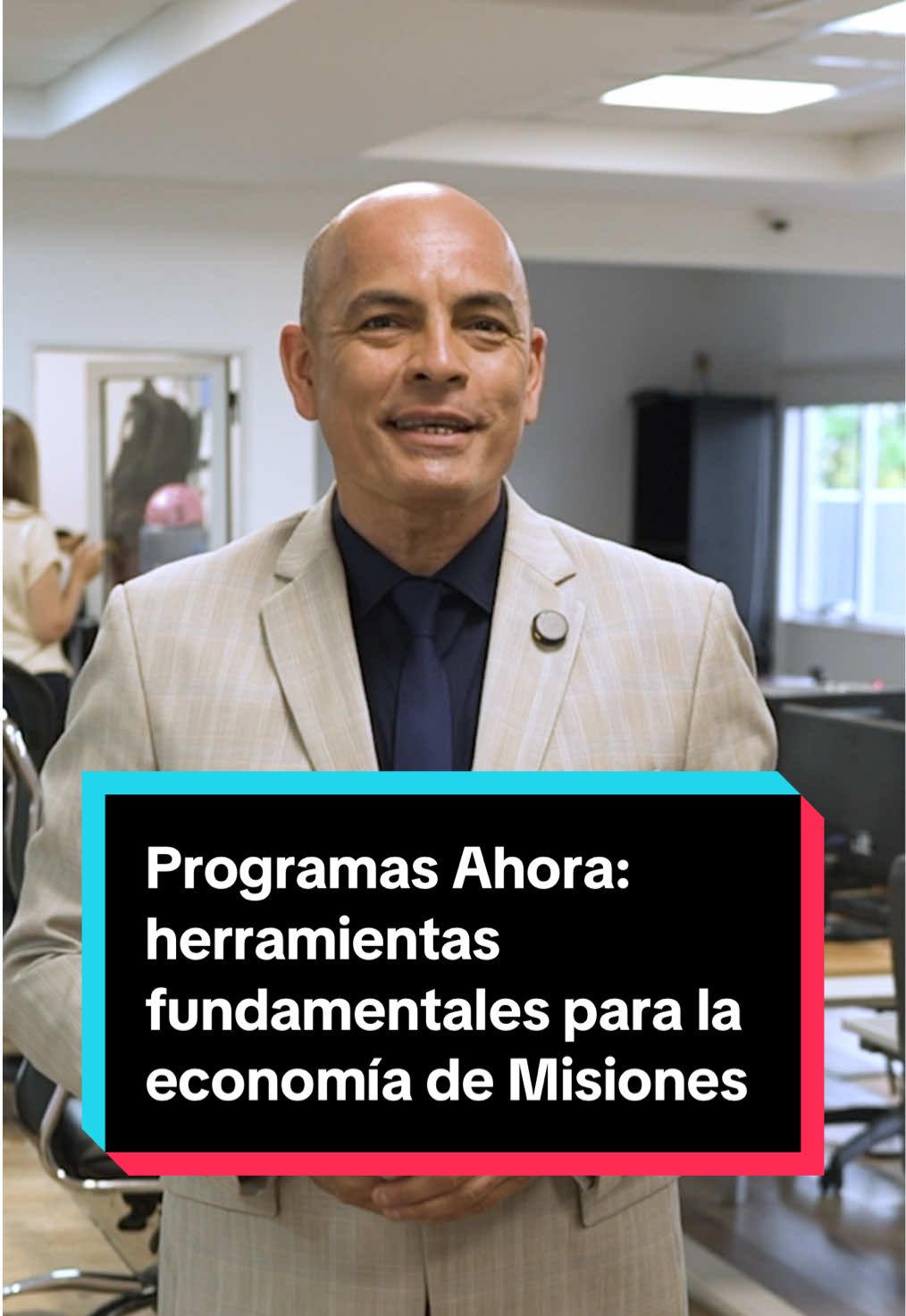 ✔️Desde la primera implementación de los Programas Ahora Misiones, la ciudadanía misionera tuvo una gran respuesta. 👆🏻A partir de esta experiencia, su alcance comenzó a expandirse a distintos rubros, que vieron con más confianza la adhesión a este sistema que tracciona la economía con mejores precios y ofertas para el consumo. 💬En total, desde que comenzó el año se movieron más de $42.870 millones de pesos en ventas, que llegaron a aumentar hasta un 31% durante los meses de septiembre y octubre. #blackfriday #ahorro #descuentos 