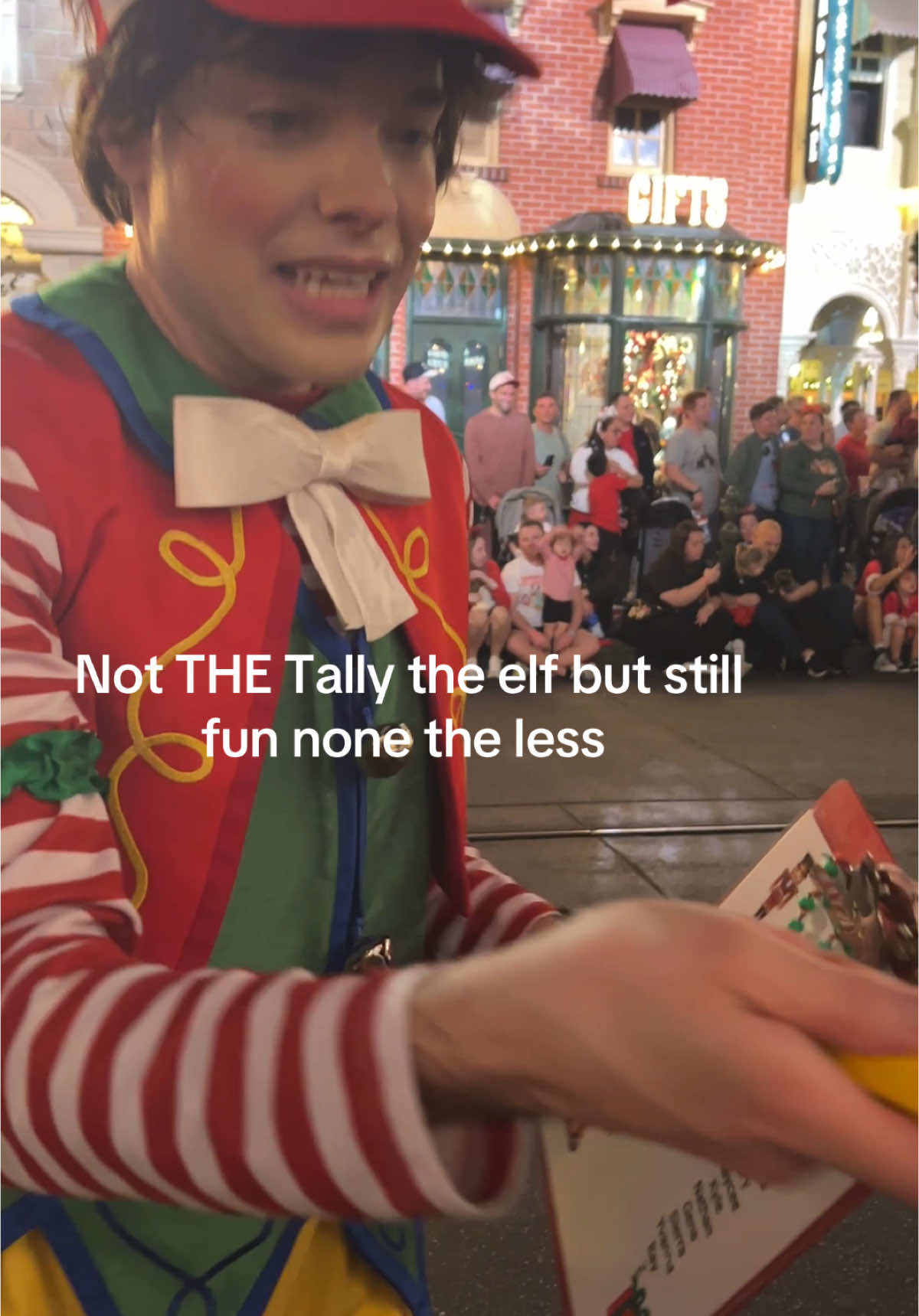 We loved interacting with Tally the elf at the christmas parade!!!  No matter who plays the part its a fun character. #tally #tallytheelf #disneytally #disney #disneychristmas #mvmcp 