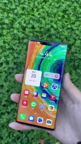 The flagship Huawei mate30pro from five years ago is still good enough today. Kirin 990 5G Leica imaging 7680fps super slow motion waterfall screen virtual volume button AI air gesture IP68 40w wired + 27w wireless dual 40MP Leica movie perspective still works after upgrading to Hongmeng 4.2 #Huaweimate30pro #Huawei #Kirin990 #emobiletech24 