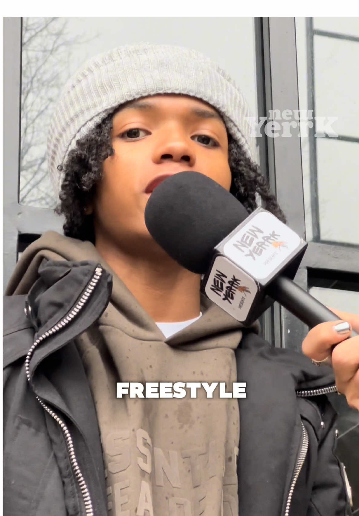 Is #BabyChiefDoit a magician with words? 🪄 Created by Jamie Dolan Shot by Zev Marinoff #fyp #freestyle #magician #lyrics #newmusic #publicinterview #bars #chicago 