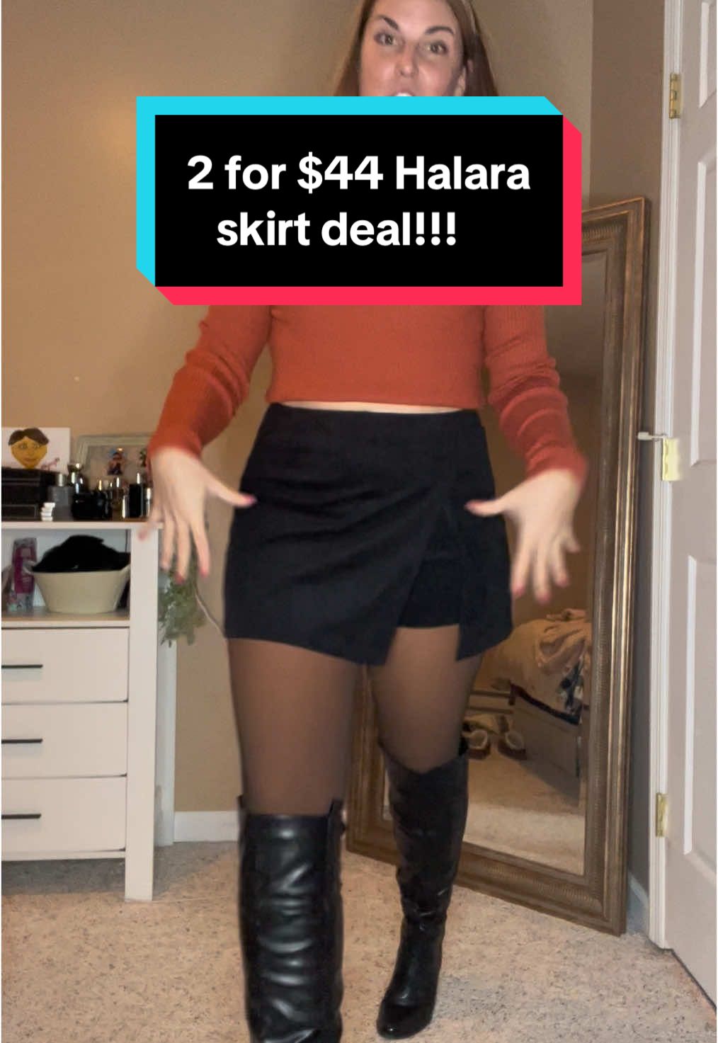 Two for the price of one!!! @Halara_official  #halara #halaraskirt #skort #holidayskirt 