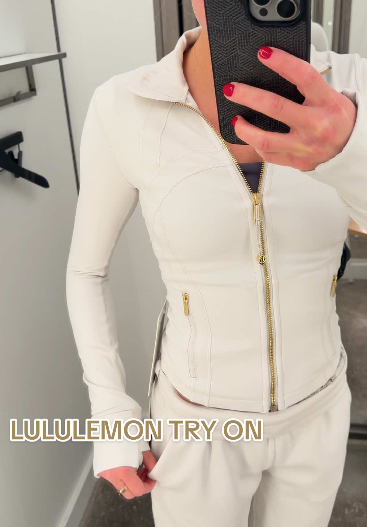 @Lexi Hidalgo inspired me to go try on this jacket and it did not disappoint @lululemon @lululemon Studio #lululemon #lululemonhaul #lulu #tryon #tryonhaul #tryonwithme 