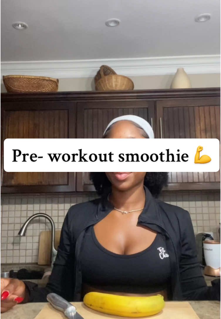 Pre / post workout smoothie 💪 no one can make a smoothie like me.  Gym set : @FitChix  Ingredients 1. Almond milk  2. Water  2. Granola  3. Raw organic protein powder / nutribullet @The Fitness Connection  4. Almond butter  5. Half of a banana 😂 #fypviral  #gymmotivation  #preworkout  #gymgirlsoftiktok  #contentcreator  #Fitness  #healthylifestyle 