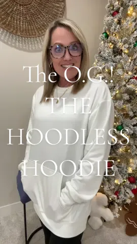 The Hoodless Hoodie!! The OG! Buttery, soft material! Comes in a ton of different colors! And sizes! You will love this! This would make a great gift! Grab yours up now before they sell out again!@AUSELILY #auselily #TiktokShopHolidayHaul #tiktokshop #flashsale #giftforher #gift #gifts #giftideas #christmas #newyearnewaura #newyear #mom #comfort #fall #womensfashion #sweatshirt #fashion 