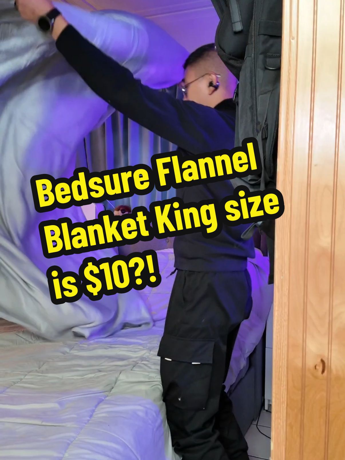 Take advantage of this crazy price right now on this Bedsure Flannel Blanket.  The King size is less than $10.  Grab it on the Tik Tok Shop or the link in my bio.  #BlackFridayDeals #tiktokshopblackfriday #tiktokshopcybermonday #giftideasforhim #giftideasforher #giftideasforfamily #spotlightfinds #giftsforher #giftsforhim 