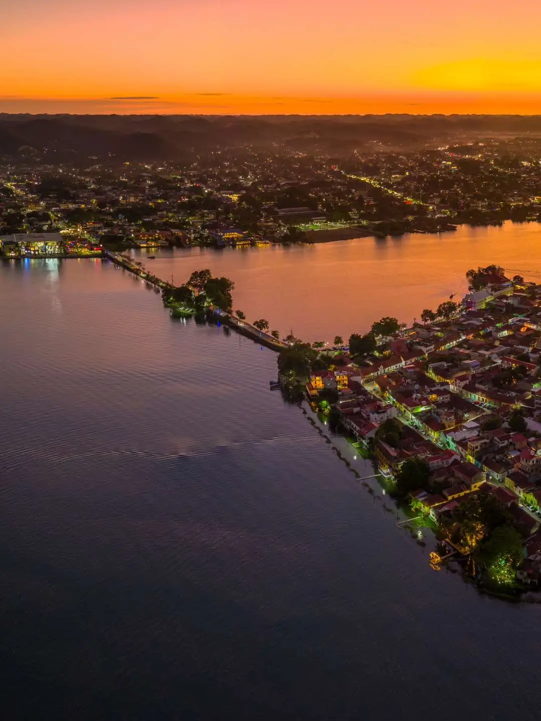 Atardecer de hoy isla de flores Peten #guatemala #guate #peten #parati