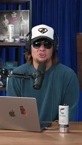 Theo Von talks to his audience on what he's thankful for #theovon #thispastweekend #fyp #xyzbca #podcast #viral #comedy #comedian #trend #thankful #family #gratitude