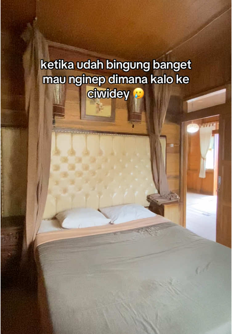 when kamu udah nyari kesana kemari tapi belum nemu penginapan yg pas 😭 #bandung #staycation #staycationmurah #hotelmurah #bandunghits #ciwidey #ciwideybandung #explorebandung #exploreciwidey #checkin #hotelbandung #villabandung #villamurah #wisataalam #wisataalambandung #wisatabandung #wisataciwidey #kebuhteh #kebunstrawberry #petikstrawberry #pemandianairpanas #parawisata #travel #explore #liburanseru #liburanhemat #liburancheck #liburan #liburanmurah #liburanbandung #couple #ayang #barengayang #kampungstrawberry #kawahputih #situpatenggang #sunanibu #pangalengan #lembang #kawahrengganis #warungkopigunung #healing #refreshing #rancaupas #hiddengems #agentravel #travelagent #studytour #familygathering #gathering #outbound #kulinertiktok #kuliner #kulinernusantara #kulinerindonesia #kulinerbandung #oleholeh #oleholehbandung 