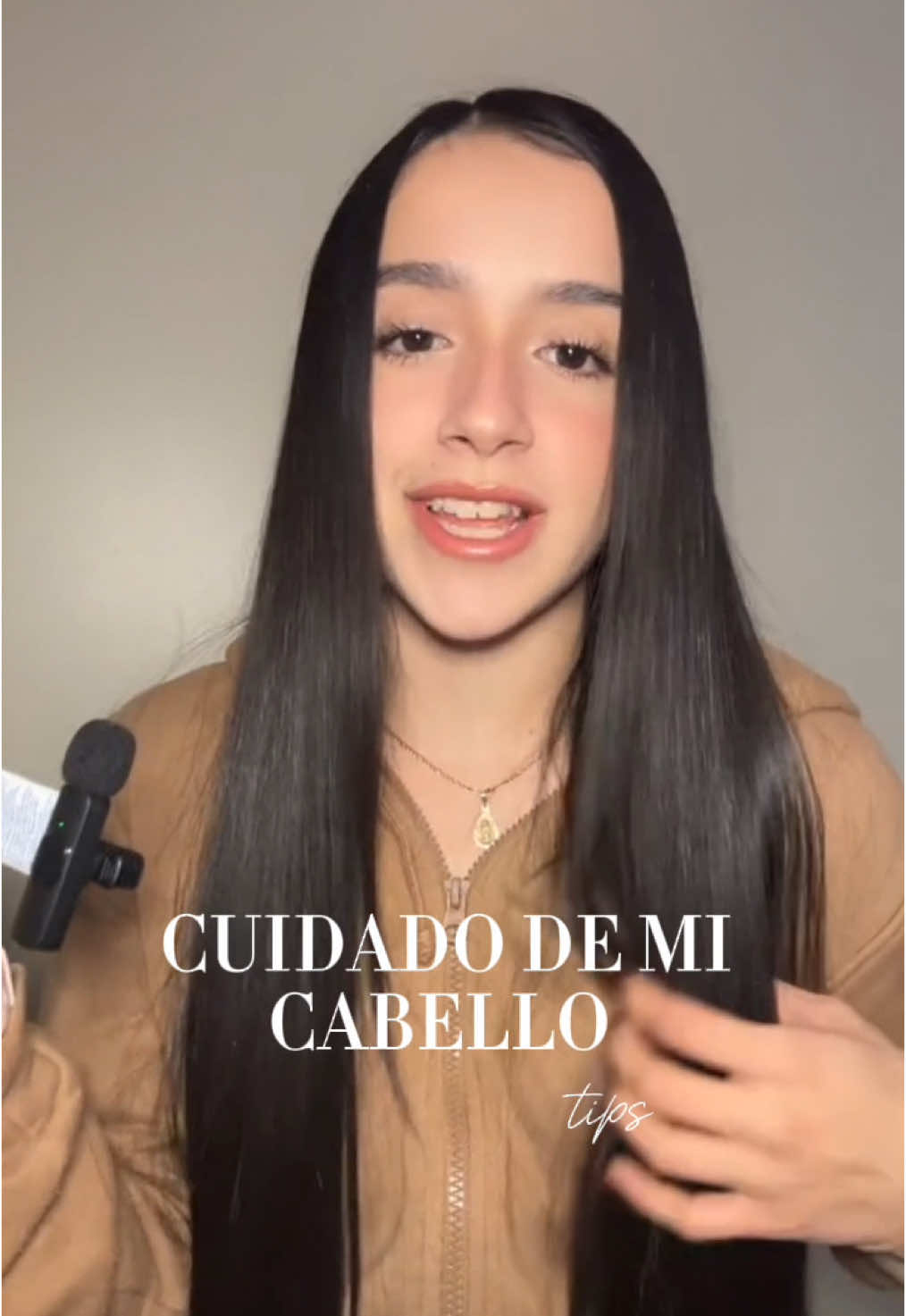 Aquí están mis tips mas preciados del CUIDADO DE MI CABELLO🎀🧴#CapCut #cuidadodelcabello #hairstyle #haircareroutine #HairCareTips 