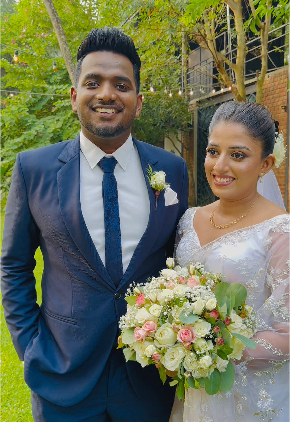 Suba mangalam suneera sumanga 🩶 #wedding #celebrity #singer #suneerasumanga #ashandesilva #luxuryweddingplanner #tiktok #viral #favorite @suneerasumanga 