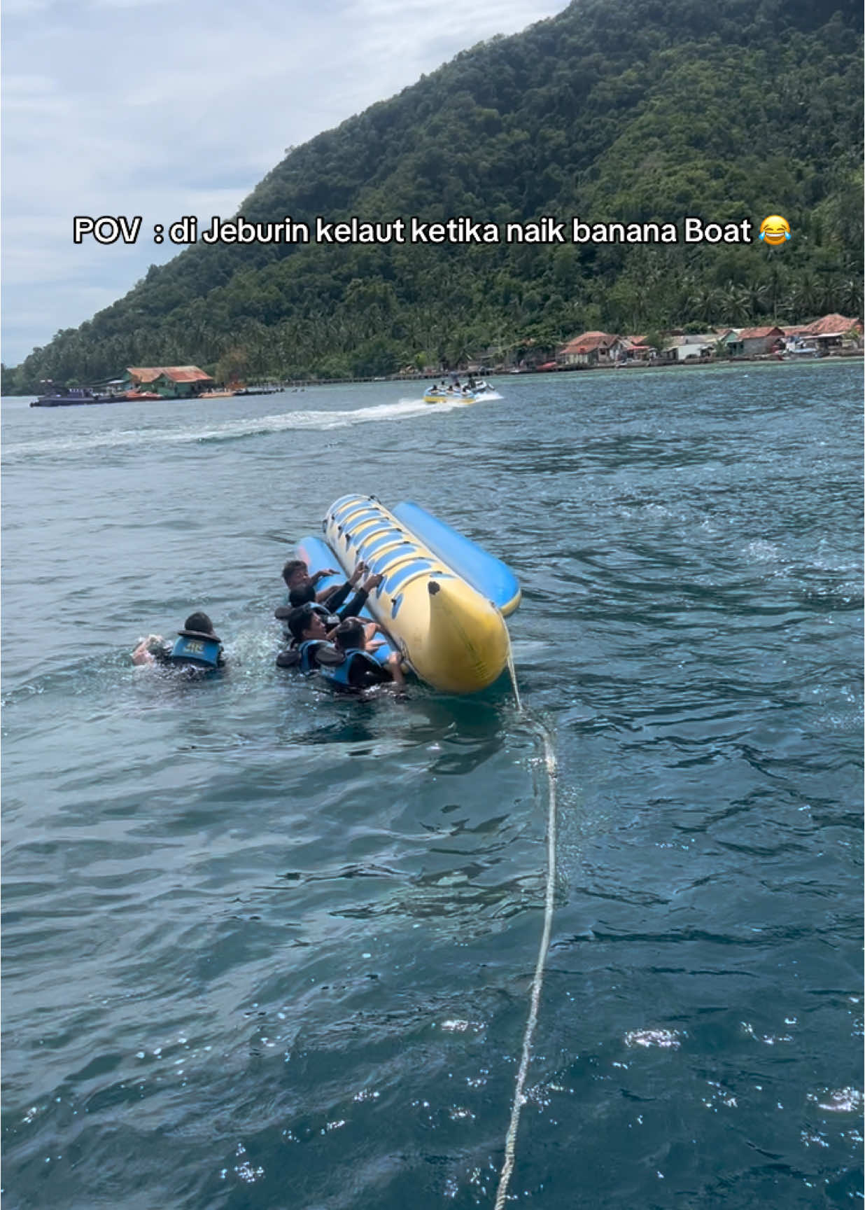 Ayo Liburaaaannn guyss🥳🥳🥳🥳 Hanya 150 ribu aja uda Dapet FASILITAS LENGKAAAPPPPP loh 🥳🥳 FASILITAS : . 🛥 Kapal explore pulau 🎫 Tiket masuk spot snorkeling 🏊 Alat snorkeling lengkap (Masker+Kaki Katak) 👕Pelampung/life jacket 📷 Foto underwater 📹 Foto upwater 👮Tour guide selama trip 🍲Makan siang 1 kali 🍵 Air mineral selama perjalanan 💉 P3K 📍Asuransi Perjalanan Wisata yang akan dikunjungi: • Pulau Kelagian Kecil • Pulau Pahawang Besar • Pulau Pahawang Kecil • Snorkeling Taman Nemo/Terumbu Karang • Snorkeling Cukuh Bedil • Spot snorkeling lainnya sesuai permintaan • Dan spot - spot Pahawang lainnya . . Kita Juga Melayani Trip : • Pulau Pahawang • Pulau Tegal Mas • Pulau Mahitam • Pulau Tanjung Putus • Kiluan • Sangga Beach • Pantai Arang  • Pantai Marina  • KRUI  • Gigi Hiu • Dan wisata - wisata lainnya di Lampung Hubungi CP kita untuk detailnya: 📞Cp. 082375662368 WA: 0812-7688-8389 🌐 Lampungtrip.id Serving your trip with love! #pahawangisland  #tegalmasisland #pakethoneymoon #paketgathering #paketgatheringlampung  #pahawang #pulaupahawang #paketwisatamurah  #wisatalampung #pahawanglampung #pahawangtrip  #pahawangmurah #pulaupahawang #tegalmas #tegalmastrip  #opentrip  #privatetrip #liburan #opentrippahawang #lampungtrip #pesonaindonesia #liburan #jalanjalan #wisataindonesia #traveling #pantaimarina #marinalampung #opentripmarina #pantaimarina #kiluan 