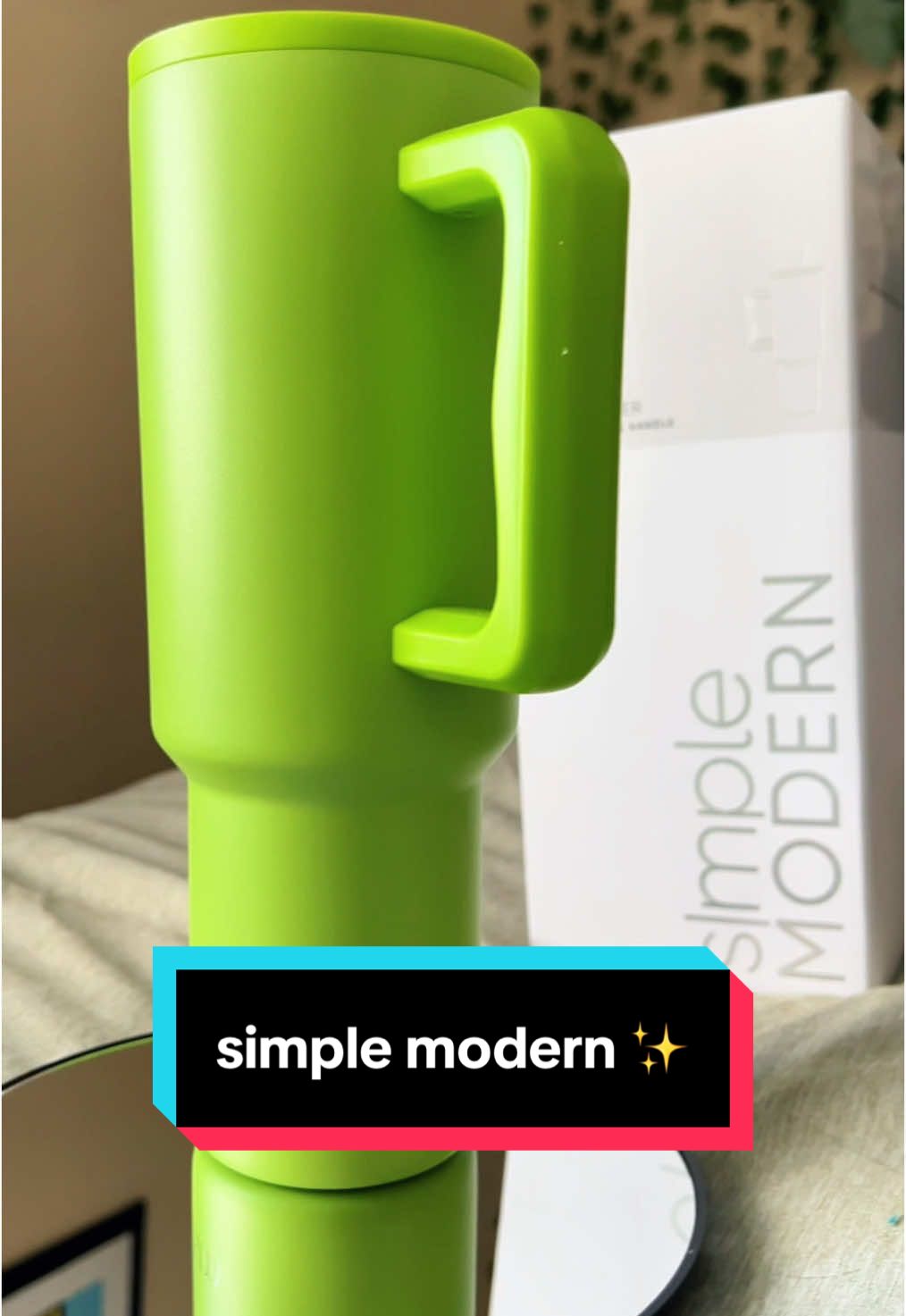 clean, green, hydration machine ✨ #tumbler #tumblers #cup #40oztumbler #insulated #insulatedtumbler #strawlid #waterbottle #simplemodern #tiktokshopholidayhaul #spotlightfinds #giftguide #tumblercups #holidayhaul @Simple Modern 