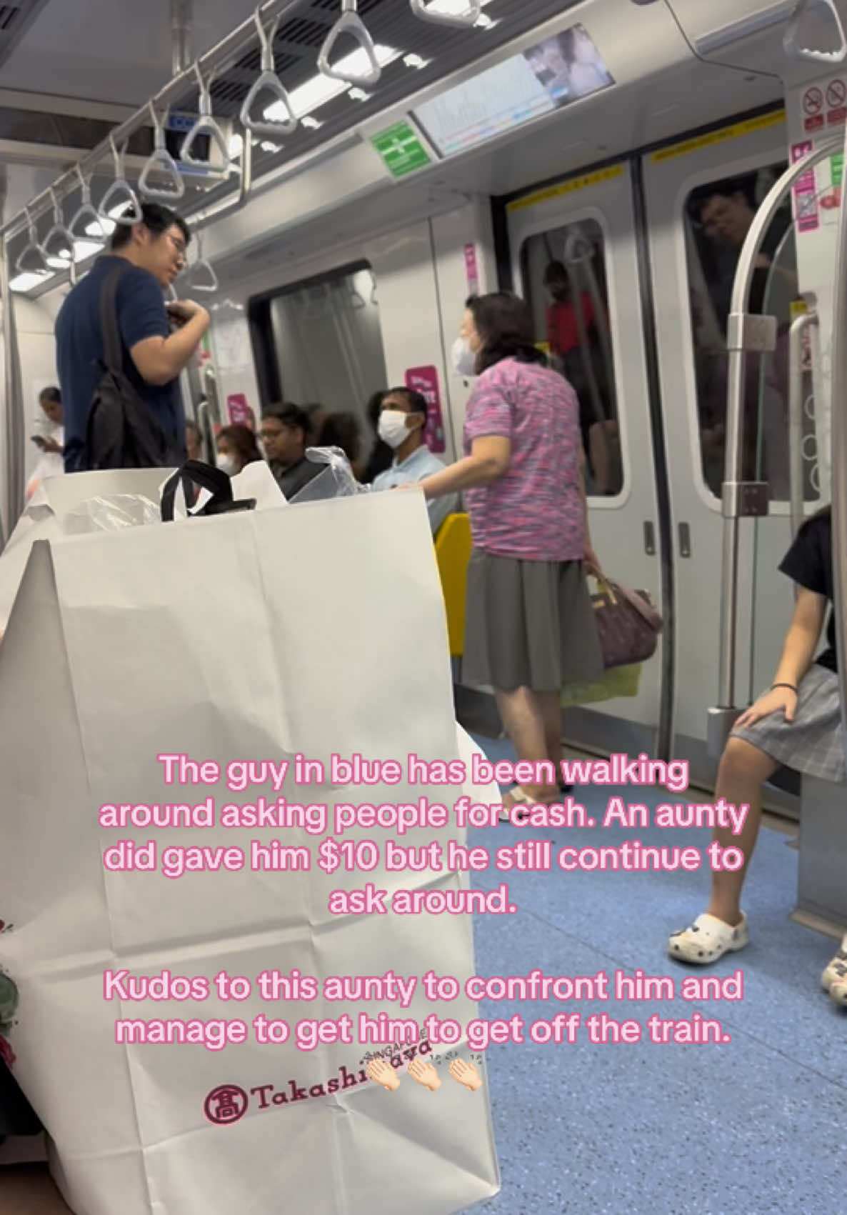 edit - this aunty did not give him the $10! It was another aunty! I salute the aunty for confronting him!! She is so brave. Meanwhile i was abit scared and changed cabin LOL  #SingaporeLife #SGTrains #EverydaySG #SingaporeTikTok #CommuterStories #SGVibes #MRTAdventures #OnlyInSingapore #ViralSG #GoodDeedsSG #fyp #ForYou #ForYouPage #Viral #SGTikTok #SingaporeVibes #SGContent 