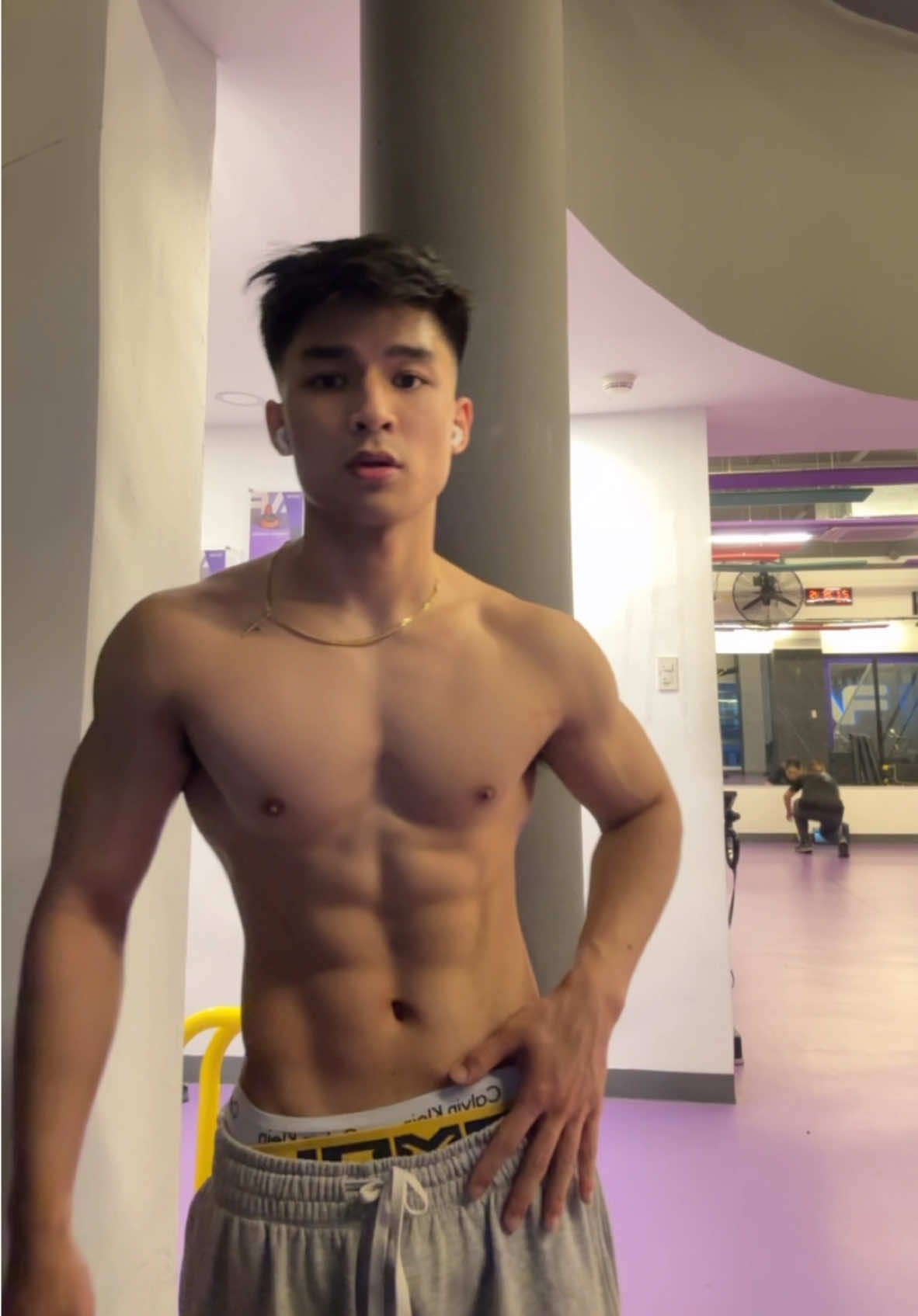 tell me. #fyp #tiktokph #viral #gymrat #GymTok #foru #ph 