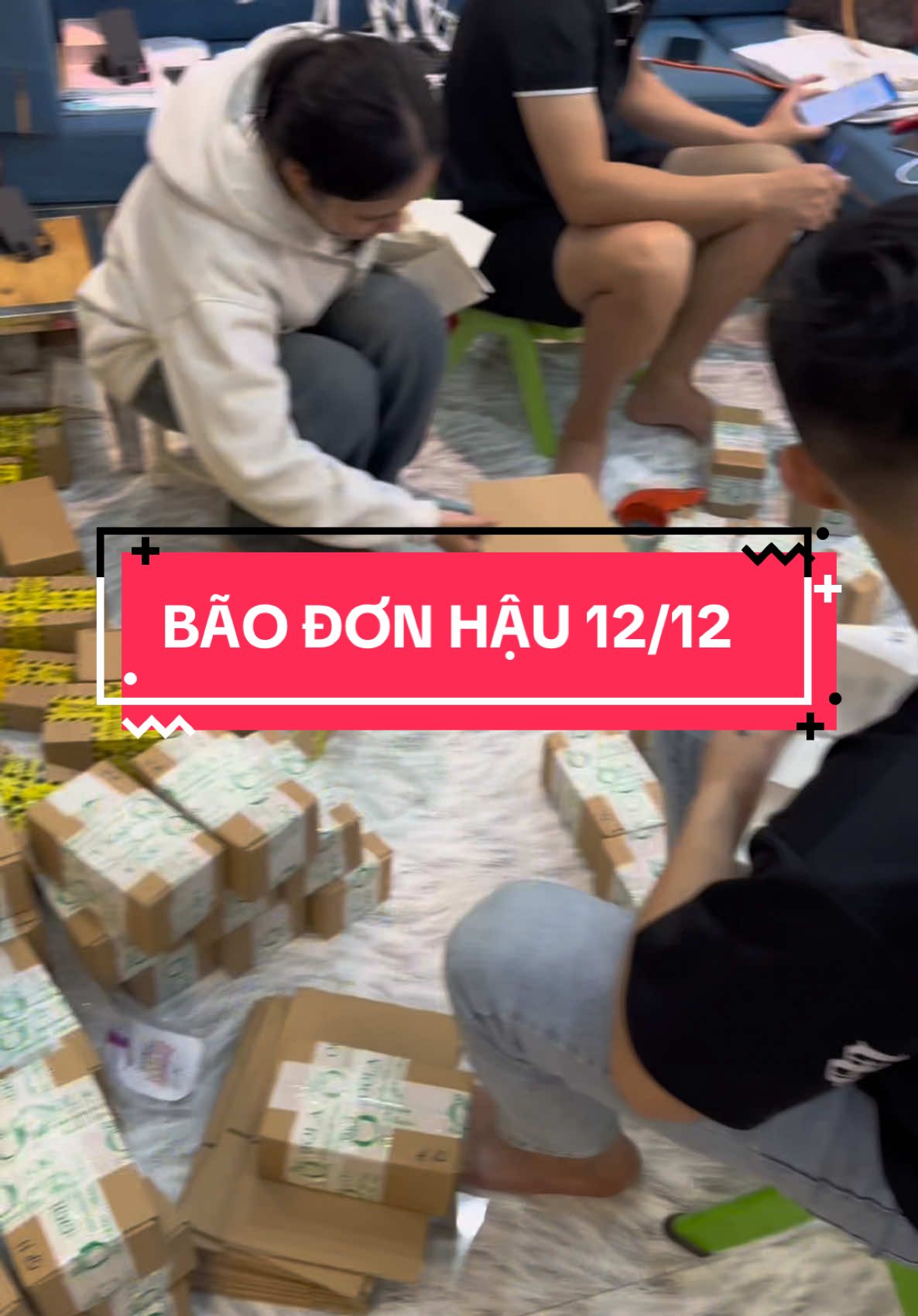 Hậu 12/12 nhà Thaomobile chỉ cần lên live là bão đơn. Trước sau đều bão đơn vì cơ bản cách bán nhanh nhất đó chính là bán xả kho #dienthoaigiare #xuhuong 