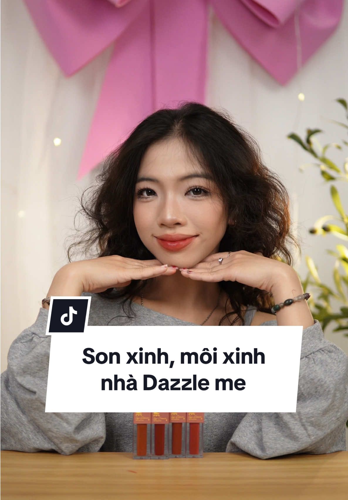 Tưởng không hợp mà hợp không tưởng🥳 #fyppppppppppppppppppppppp #dazzlemesettingspray #makeup #fypシ゚ 