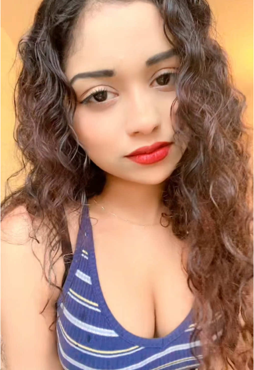 #srilankan_tik_tok🇱🇰 #100klikes #colombo #1millionaudition #kandygirl #viralin24hours #model #srilankan #millionaudition #sinhala #srilankan #breakup #srilankan_tik_tok #hotsrilankangirl #srilankanschoolgirl #srilankan_tik_tok #german #galle #viralgirl 