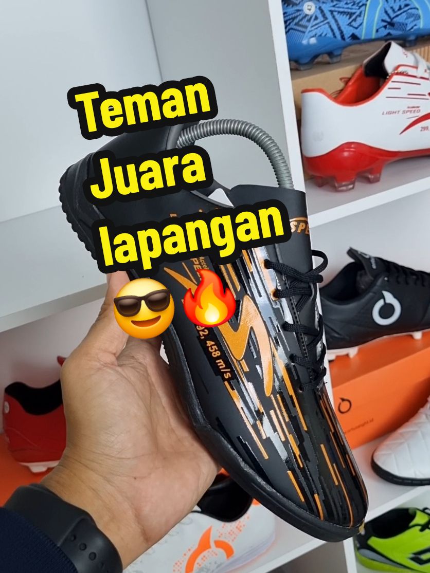 Teman sang juara lapangan 🔥 #sepatupria #sepatufutsal #lsreborn #lightspeedreborn #lightspeed 