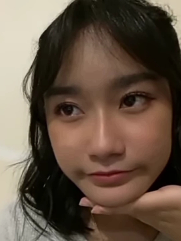 Latar itu tidak pernah terlihat lagi🙂 #freyajkt48 #freyanashifajayawardana #jkt48 #showroom #fyp