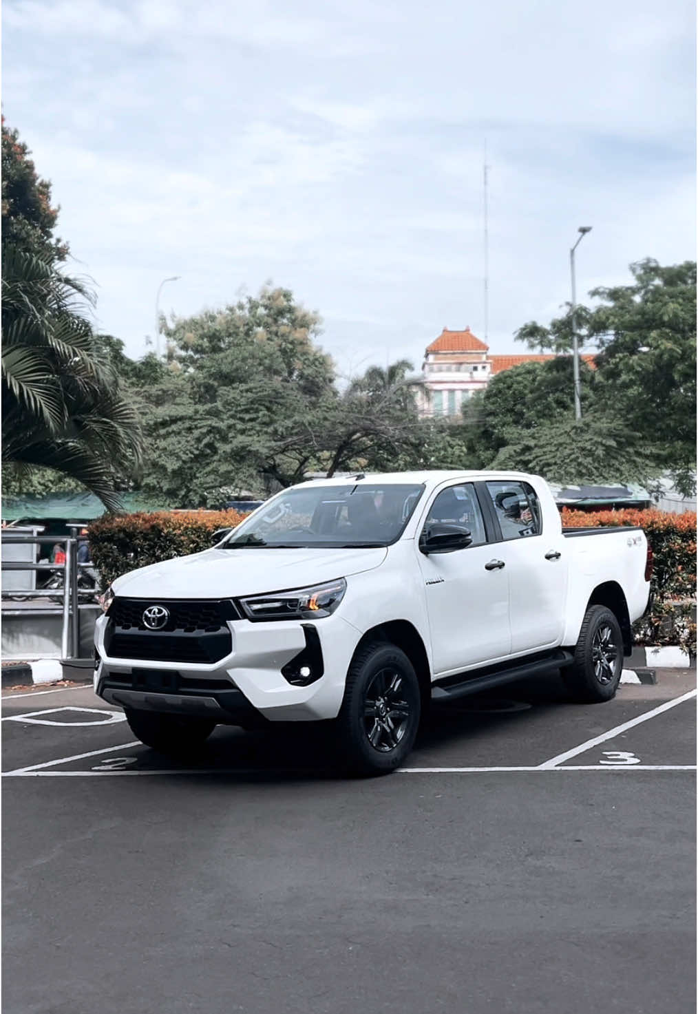 Hilux V AT 2.4 4x4 Double Cabin 2024