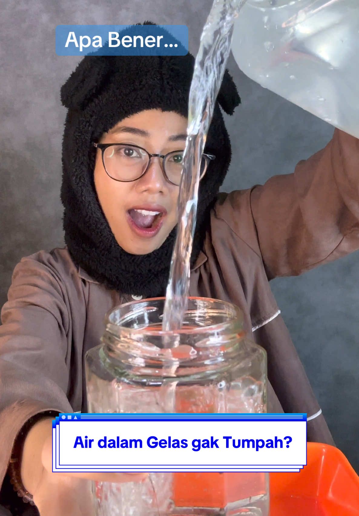 Buset… yg bener ajaa… #water #air #experiment #jar 