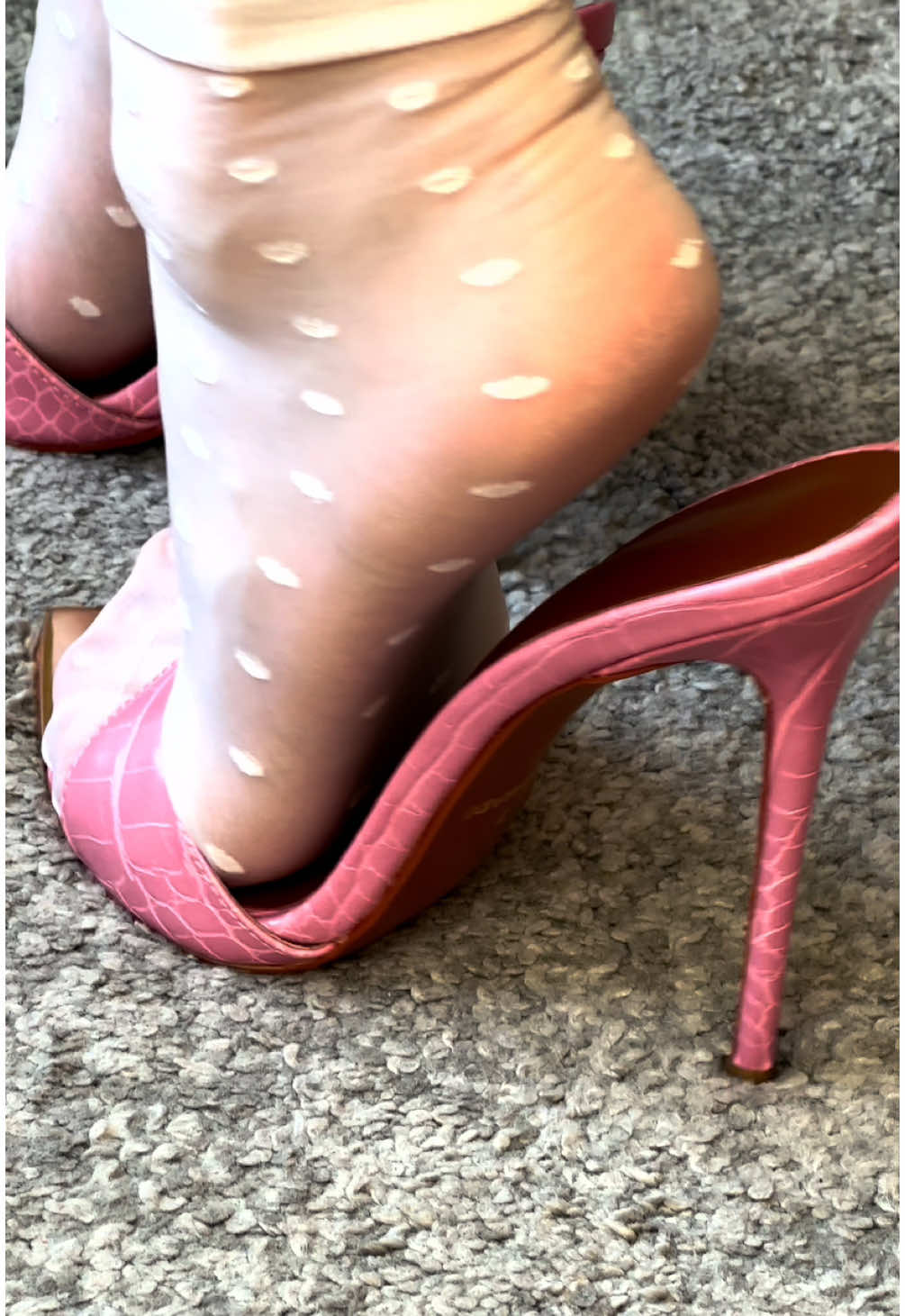 My pink highheel mules. #highheels #shoeoftiktok #OOTD #ShoeStyle #ForYou